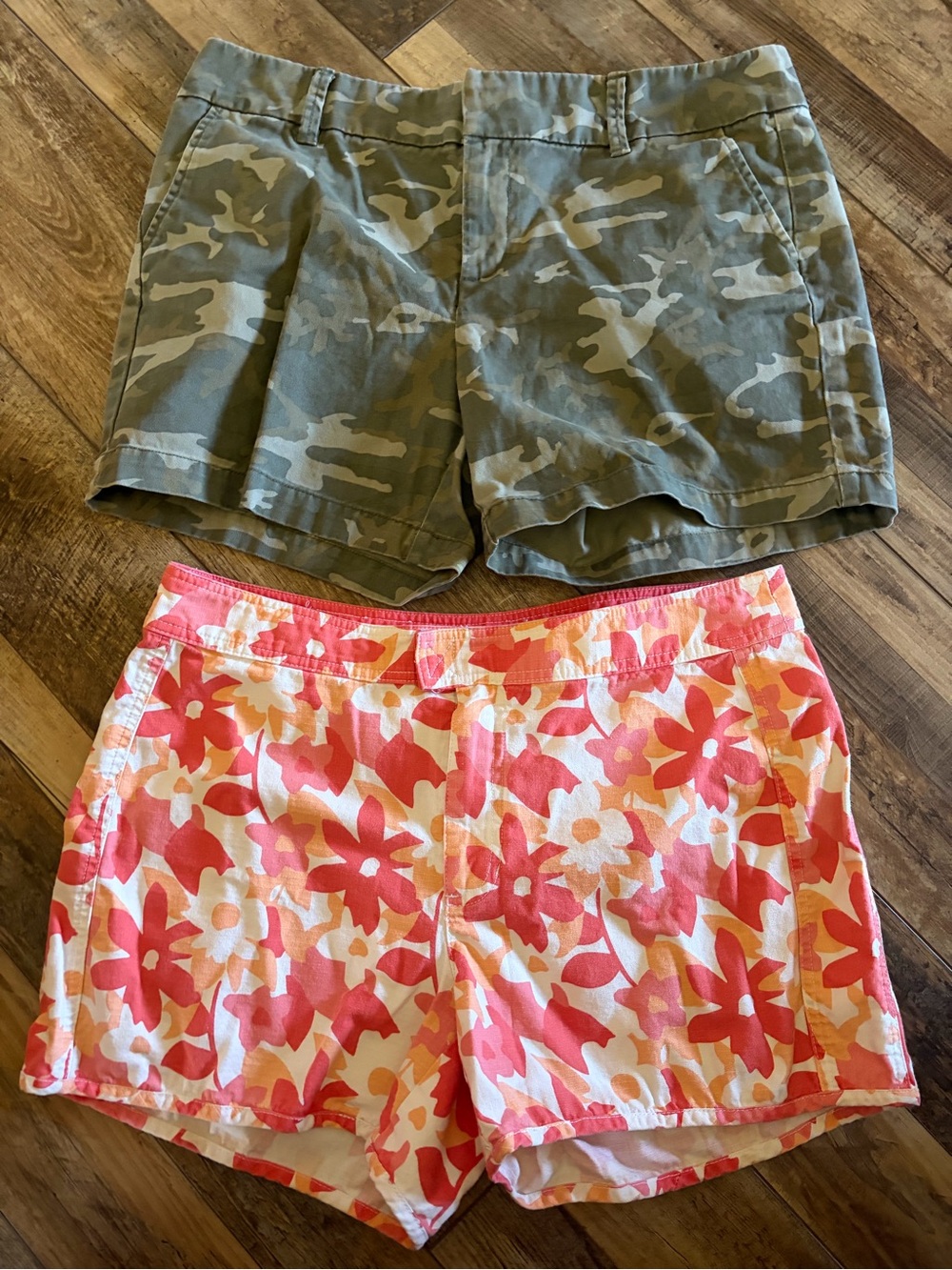 Camo Utility Shorts & Coral Floral Pull-On Shorts - Women's Two-Pack